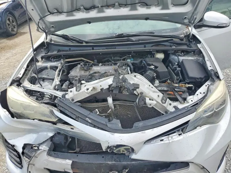 2017 TOYOTA COROLLA SE  