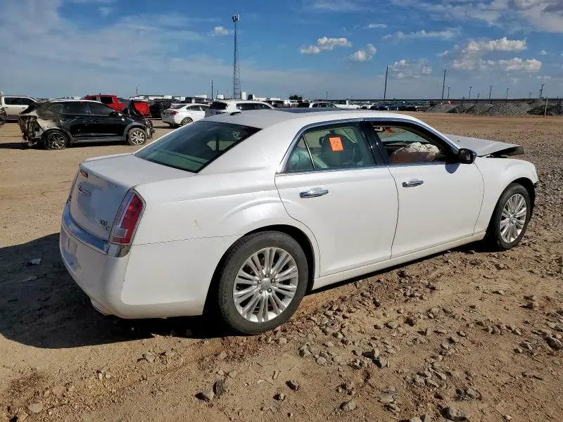 2012 CHRYSLER 300C   