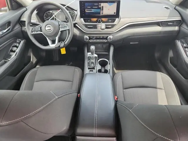 2023 NISSAN ALTIMA SV  