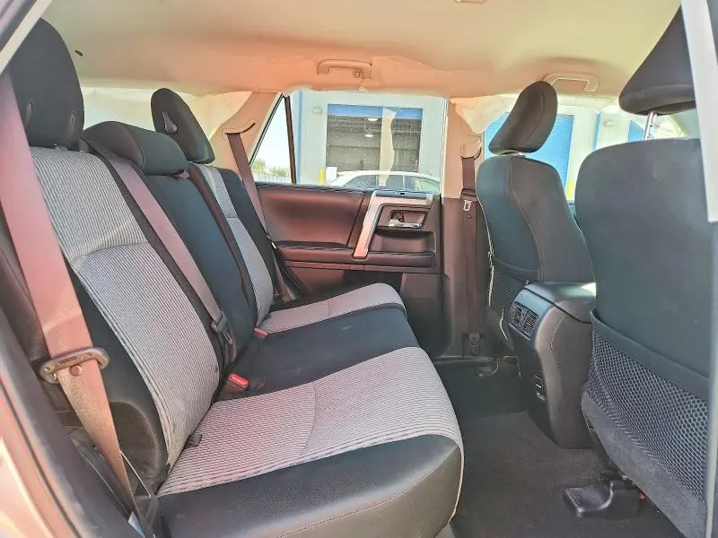 2019 TOYOTA 4RUNNER SR5  