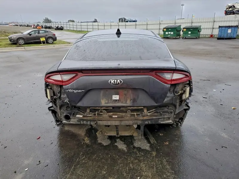 2019 KIA STINGER PREMIUM  