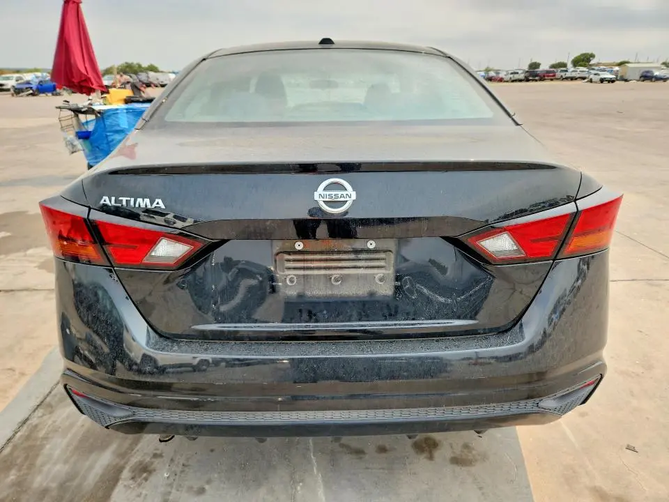 2019 NISSAN ALTIMA S  