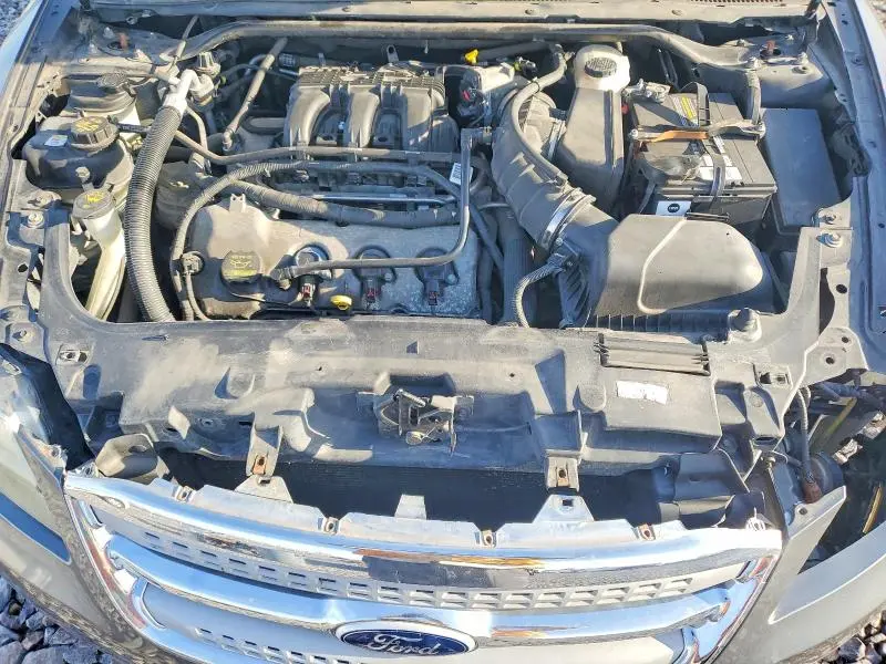 2011 FORD TAURUS LIMITED  