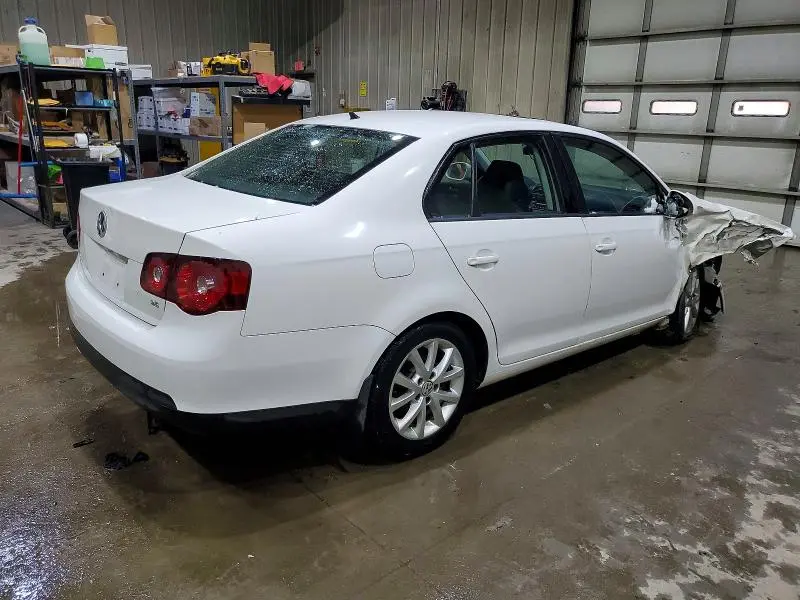 2010 VOLKSWAGEN JETTA SE  