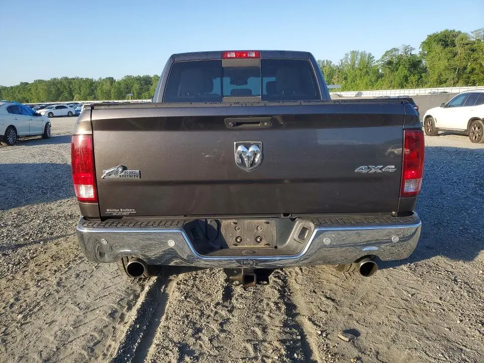 2018 RAM 1500 SLT  