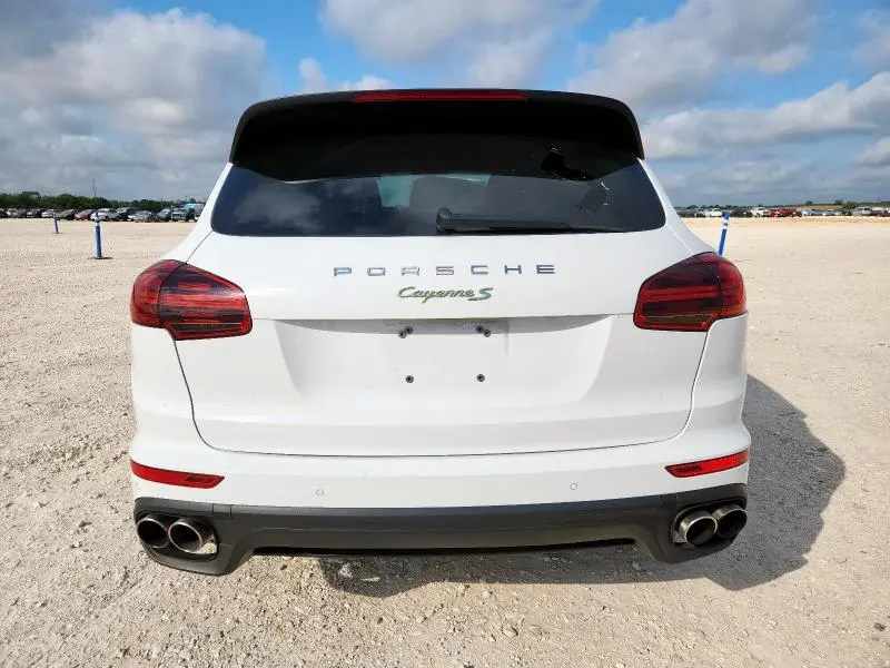 2016 PORSCHE CAYENNE SE HYBRID  