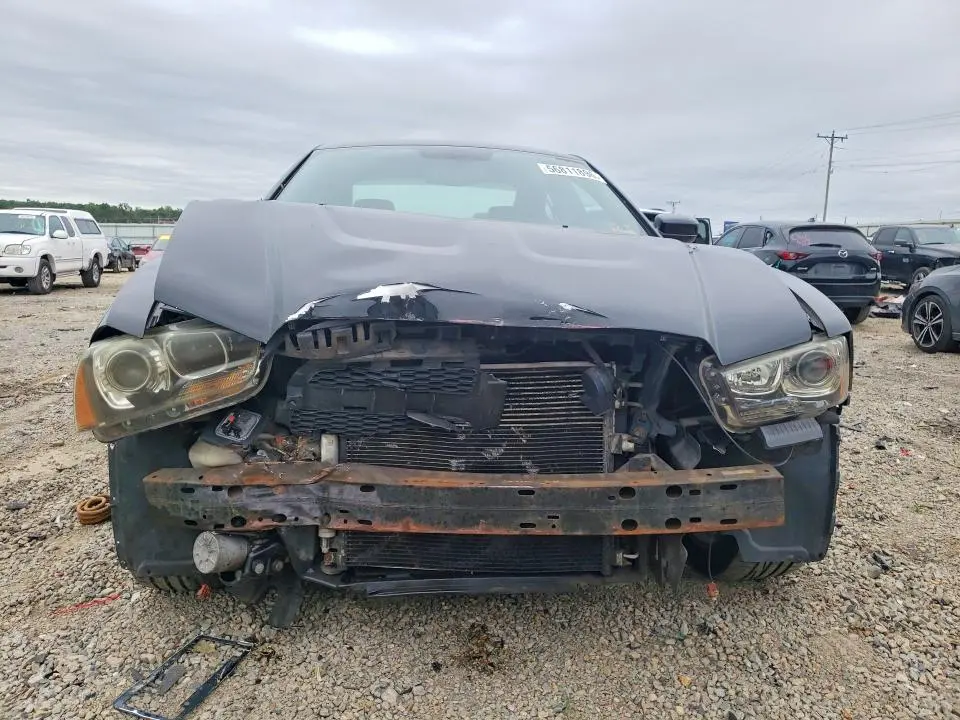 2011 DODGE CHARGER R  