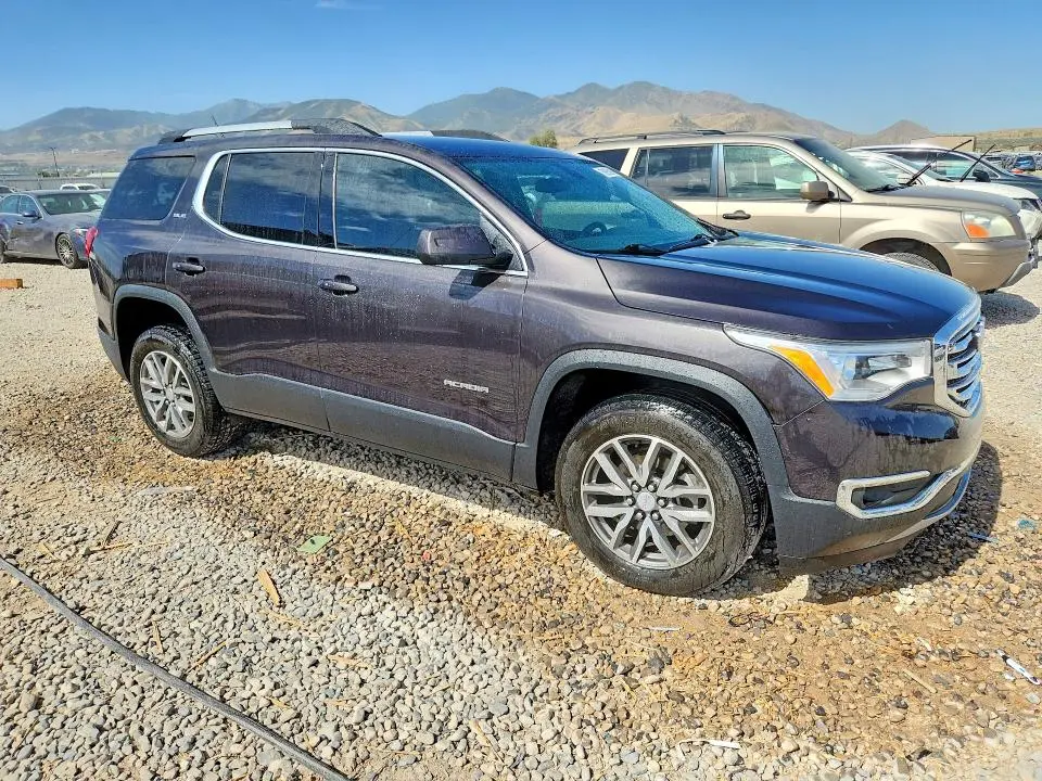 2017 GMC ACADIA SLE  