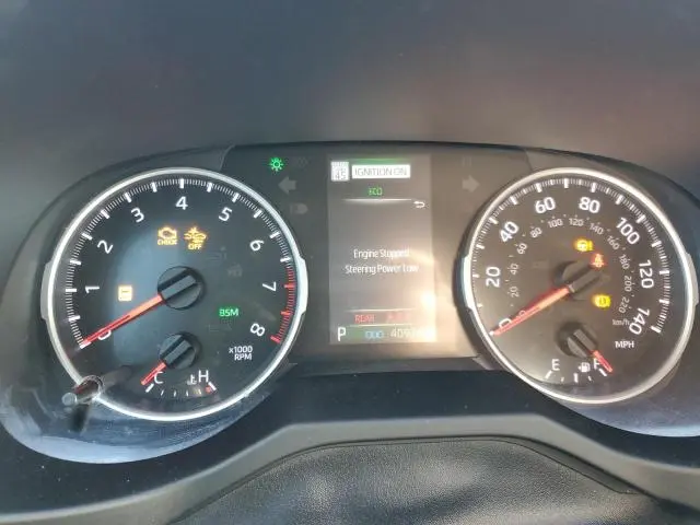 2022 TOYOTA RAV4 XLE  