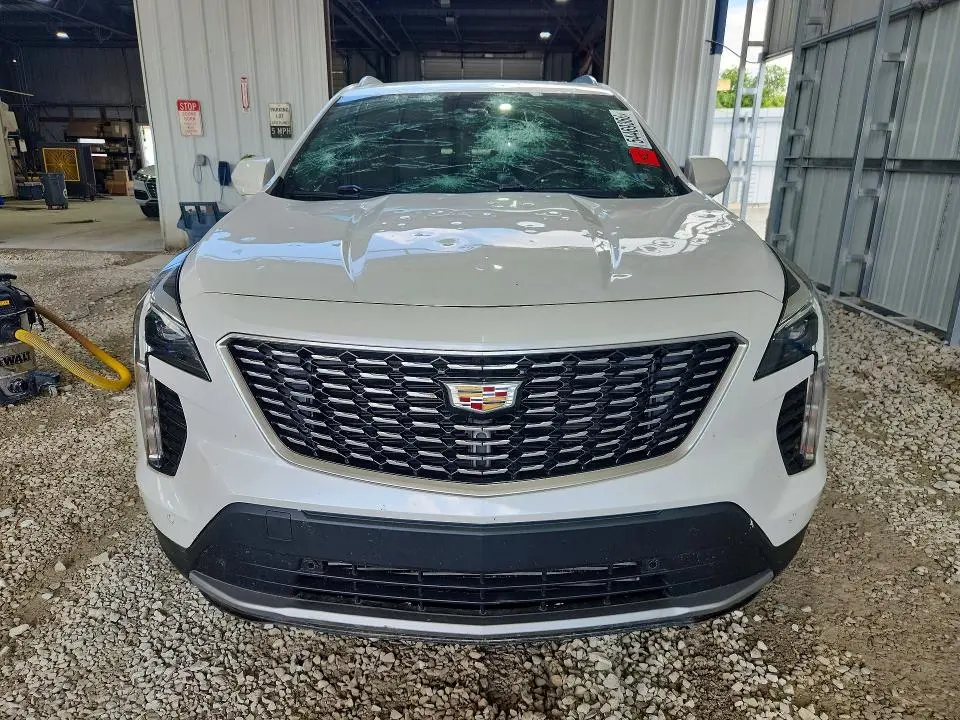 2020 CADILLAC XT4 PREMIUM LUXURY  