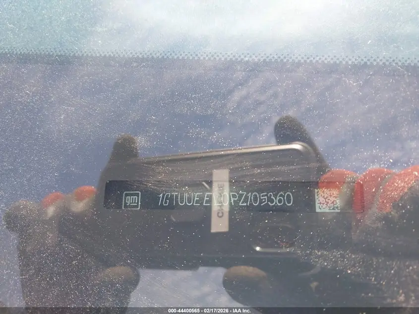 2023 GMC SIERRA 1500 4WD  SHORT BOX AT4