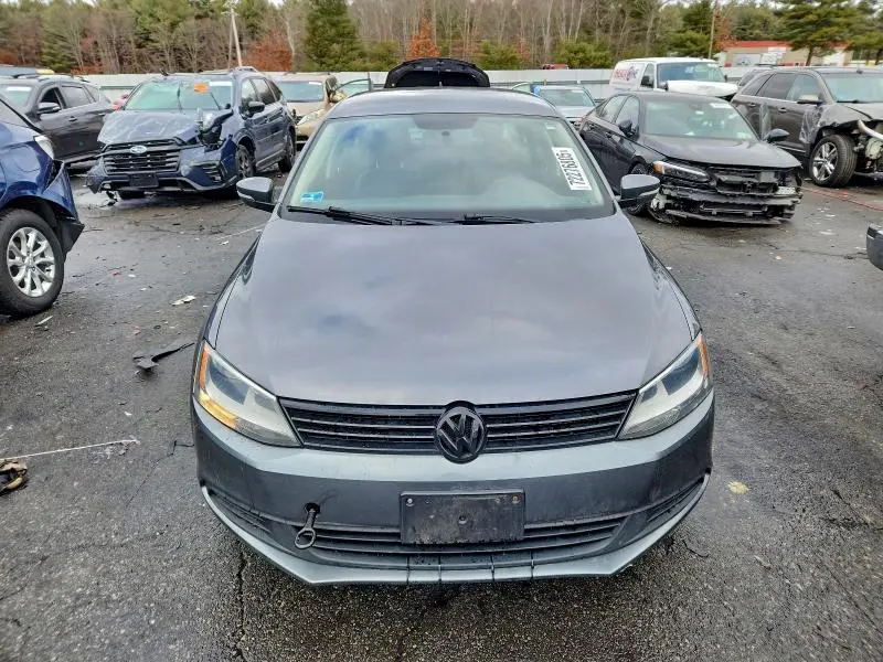 2014 VOLKSWAGEN JETTA SE  