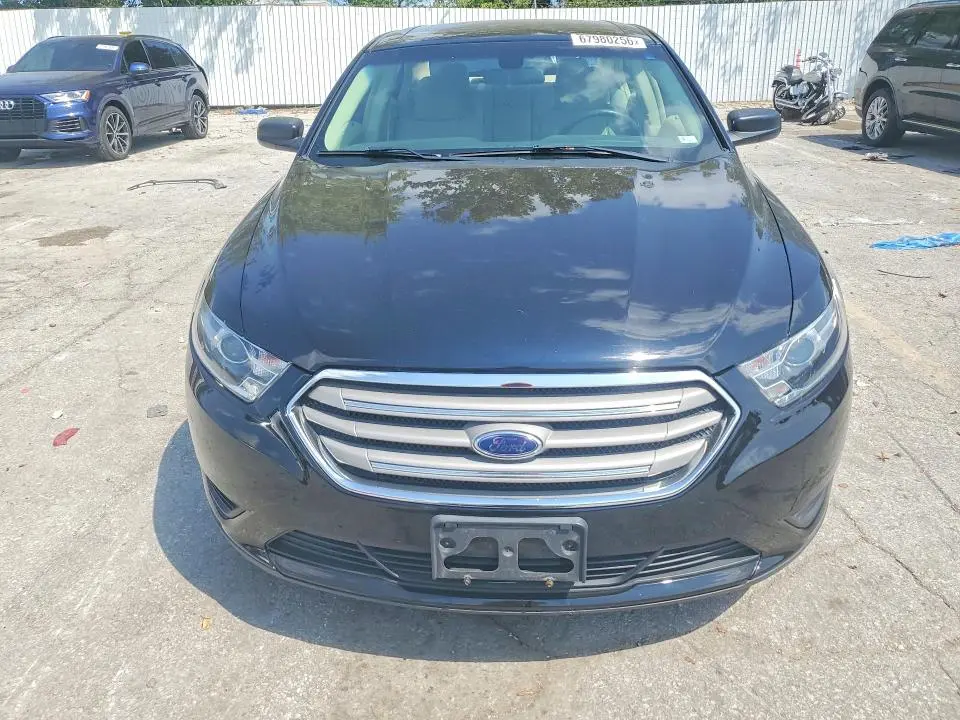 2016 FORD TAURUS SE  