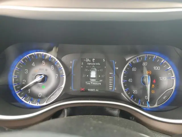 2020 CHRYSLER VOYAGER LXI  