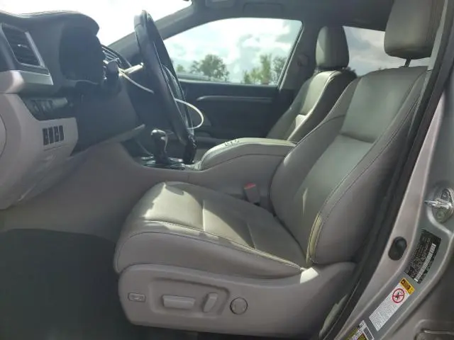 2017 TOYOTA HIGHLANDER LIMITED  