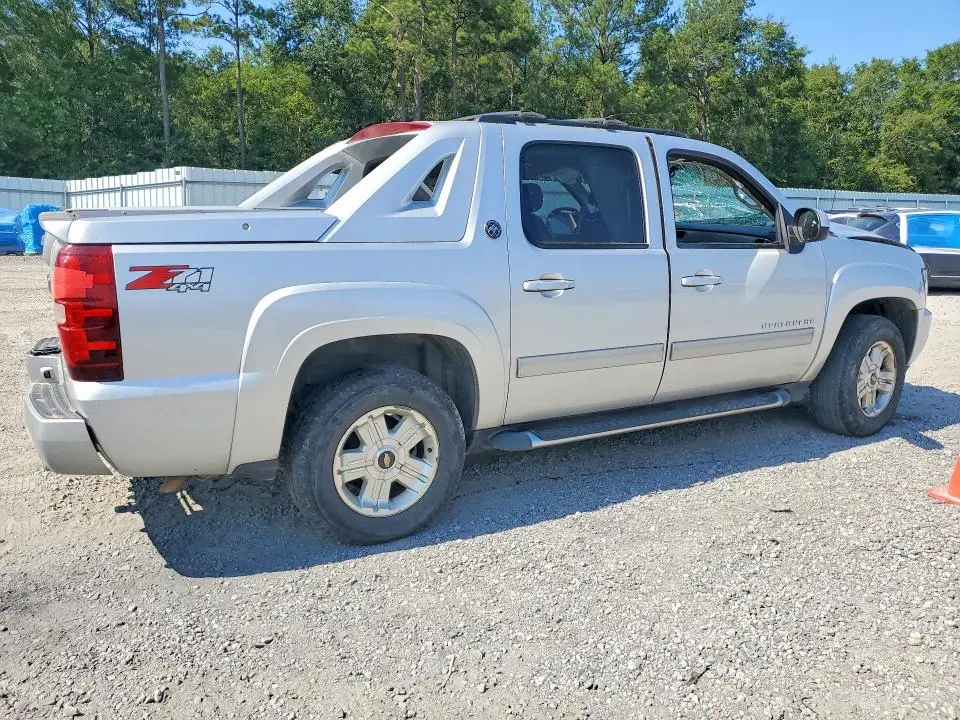 2013 CHEVROLET AVALANCHE LT  