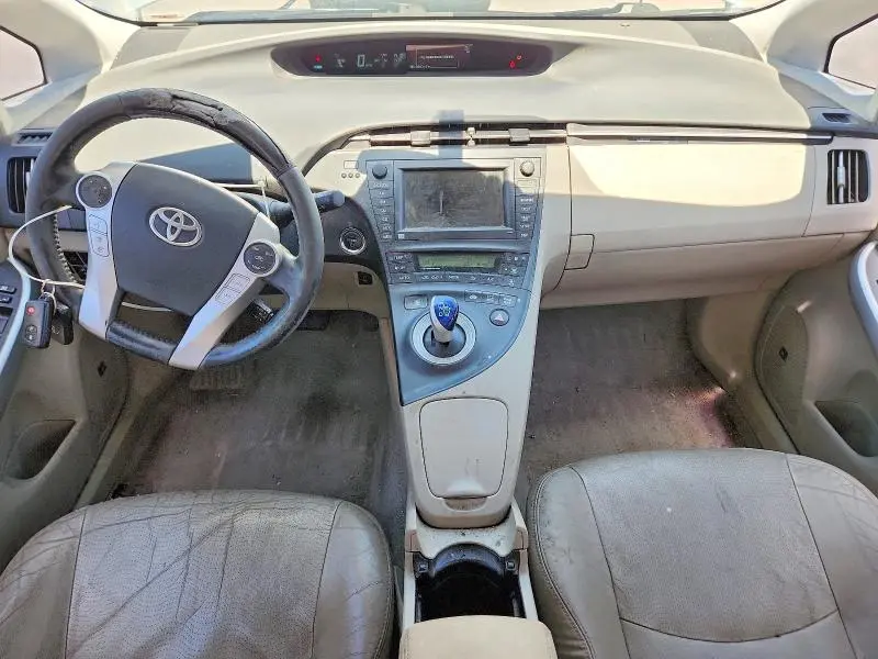 2010 TOYOTA PRIUS V  
