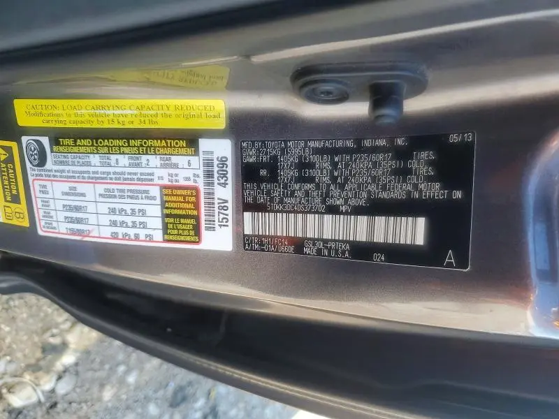 2013 TOYOTA SIENNA LE  