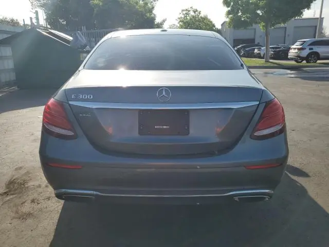 2017 MERCEDES-BENZ E 300  