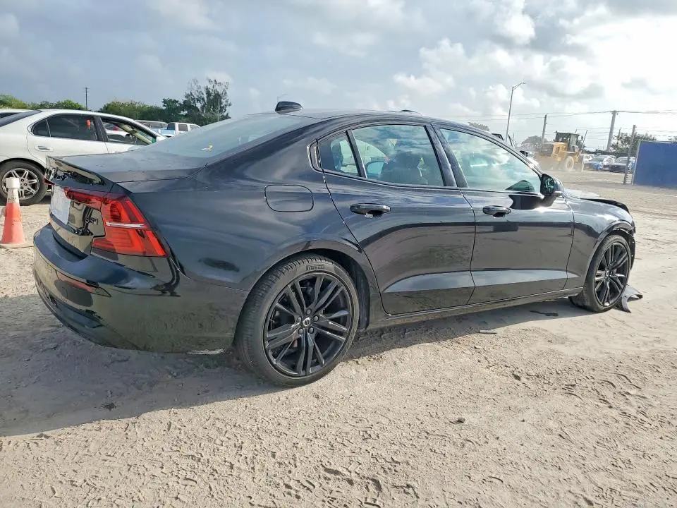 2024 VOLVO S60 PLUS  