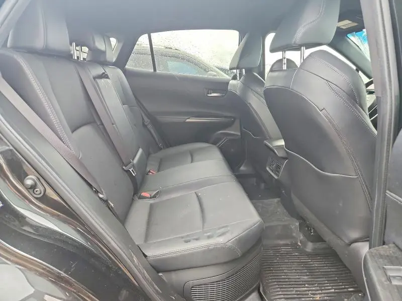 2021 TOYOTA VENZA XLE  