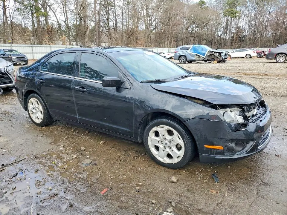 2011 FORD FUSION SE  