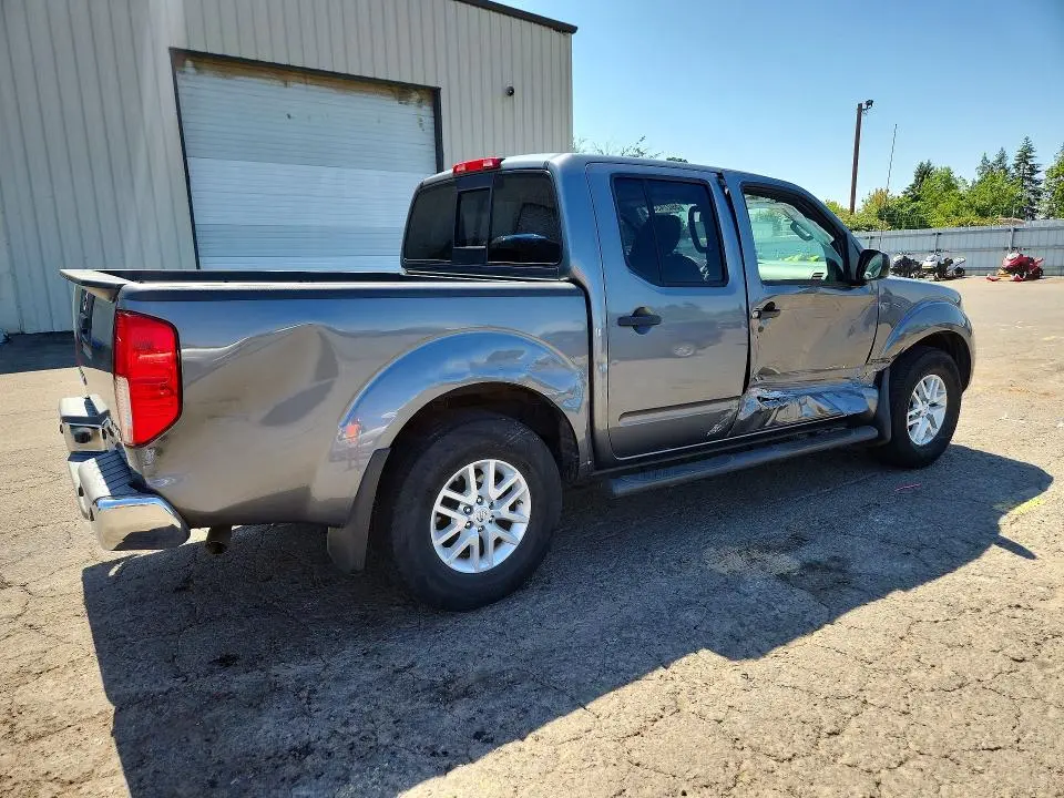 2017 NISSAN FRONTIER SV  
