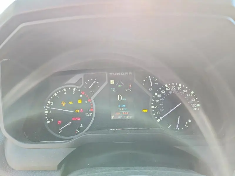 2024 TOYOTA TUNDRA SR5  