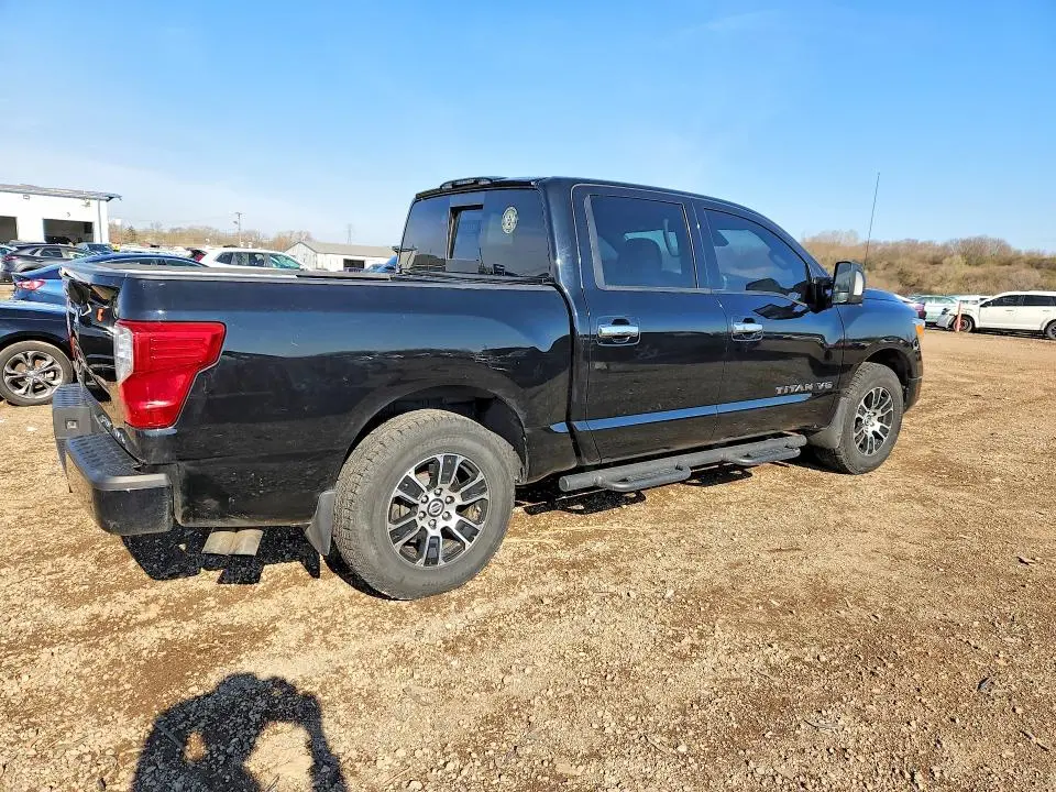 2020 NISSAN TITAN SV  