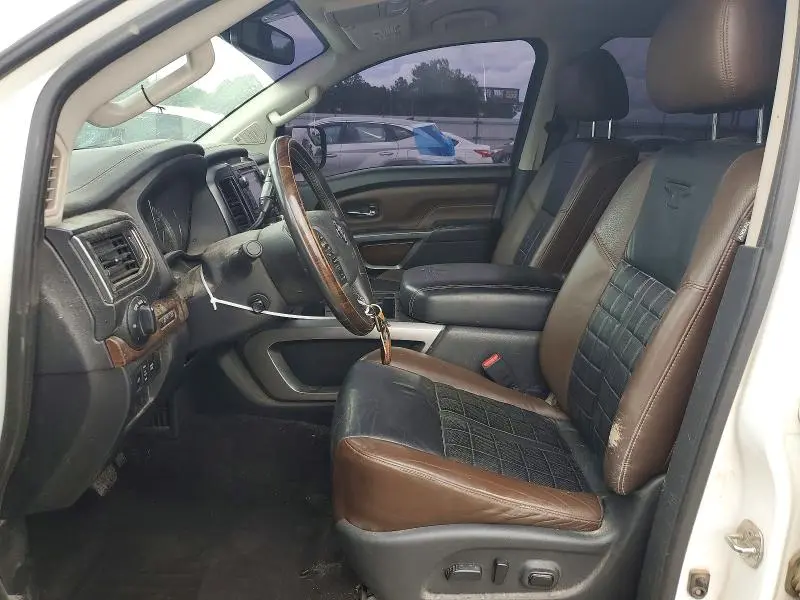 2017 NISSAN TITAN PLATINUM RESERVE  