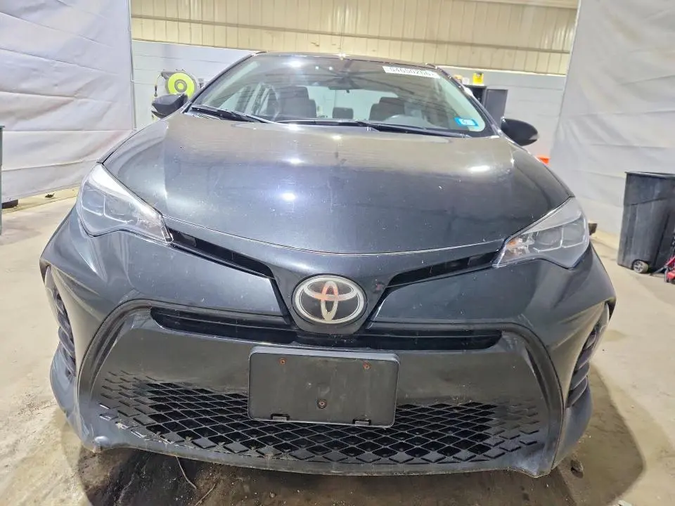 2017 TOYOTA COROLLA SE  