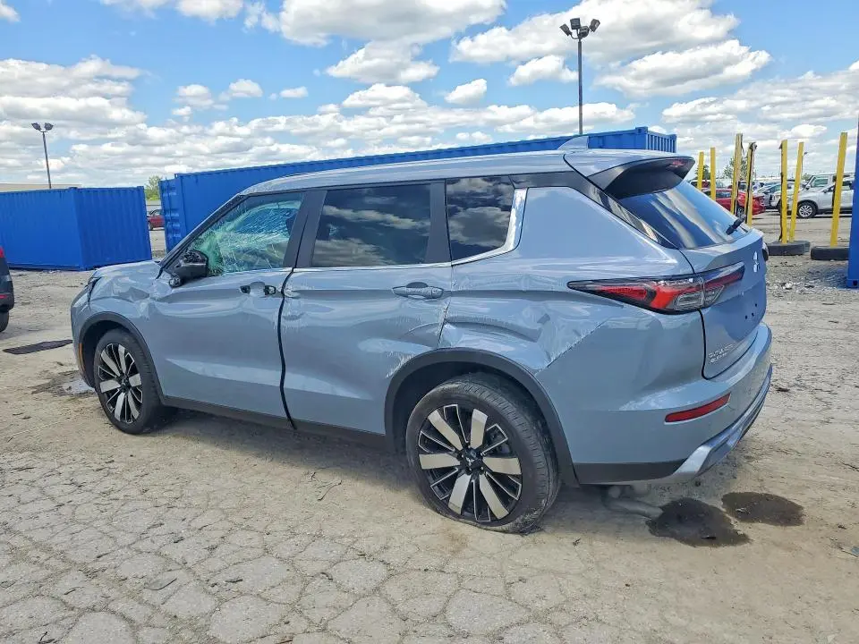 2025 MITSUBISHI OUTLANDER SE  