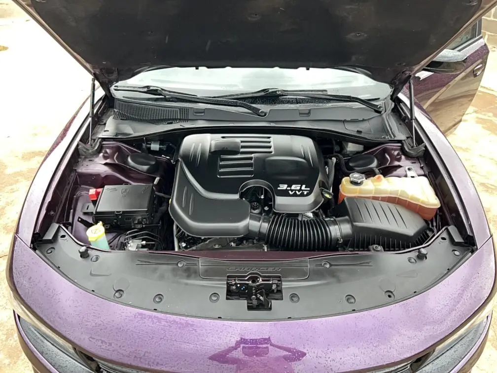 2020 DODGE CHARGER SXT  