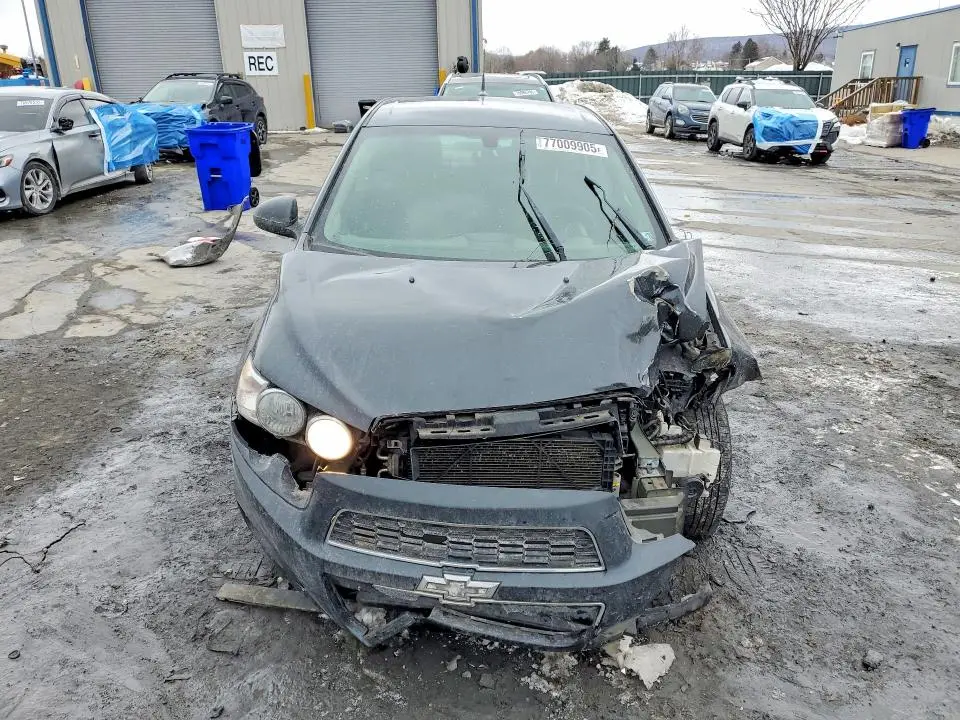2014 CHEVROLET SONIC LT  