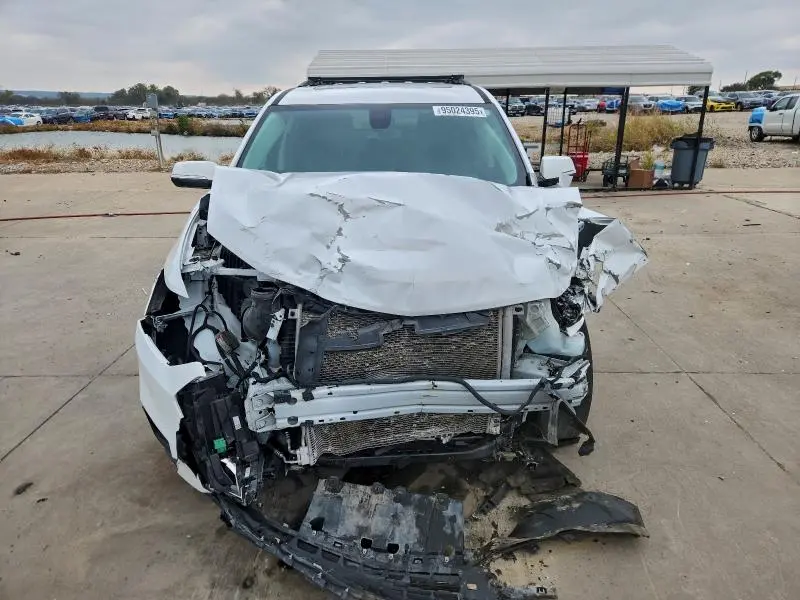 2021 CHEVROLET TRAVERSE LT  