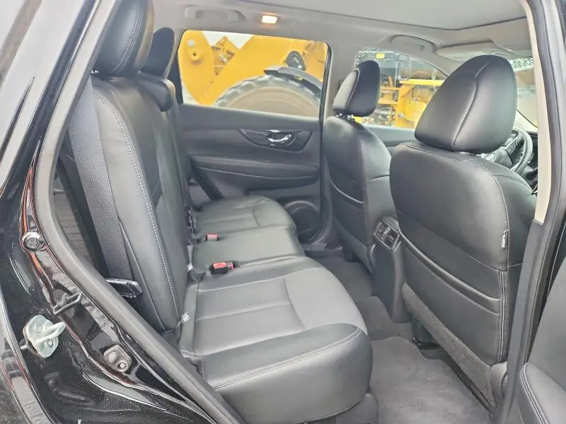 2017 NISSAN ROGUE S/SL  