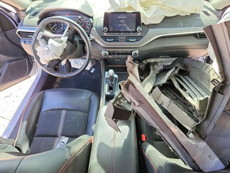 2024 NISSAN ALTIMA SR  
