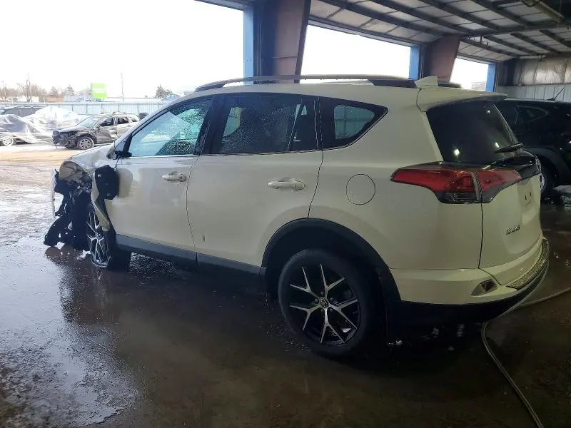 2017 TOYOTA RAV4 SE  