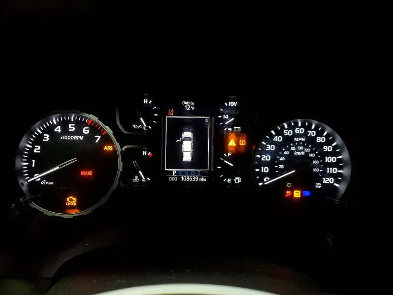 2018 TOYOTA TUNDRA SR5  