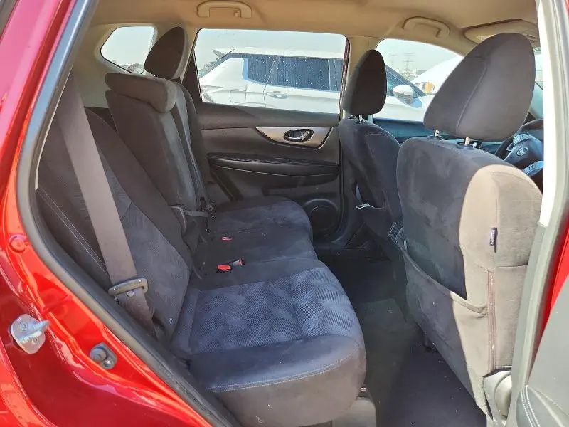 2015 NISSAN ROGUE S  