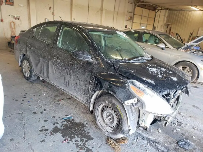 2018 NISSAN VERSA S  