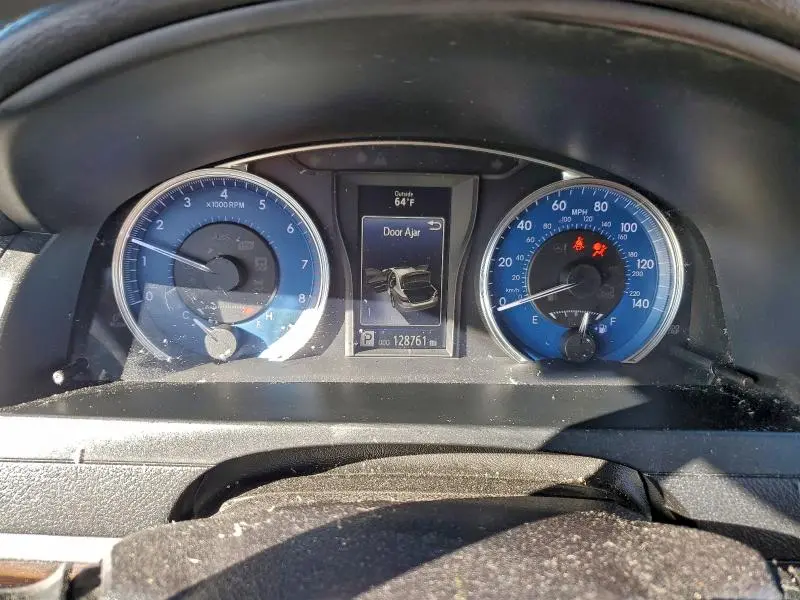 2016 TOYOTA CAMRY LE  