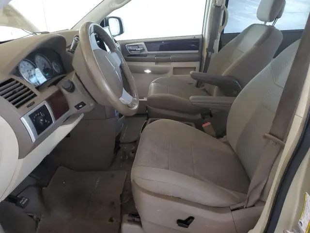 2010 CHRYSLER TOWN & COUNTRY TOURING  