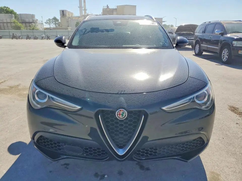 2018 ALFA ROMEO STELVIO   