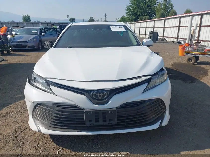 2019 TOYOTA CAMRY LE