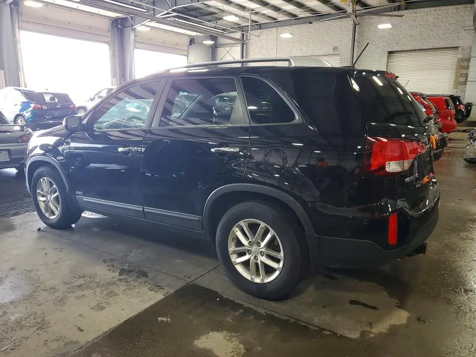 2015 KIA SORENTO LX  