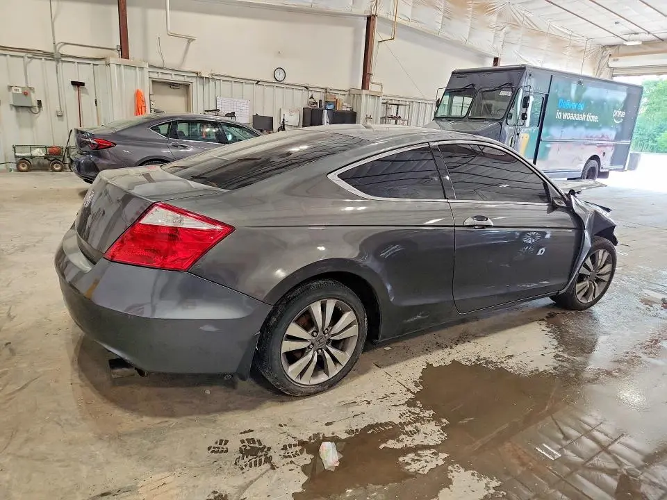2010 HONDA ACCORD LX  