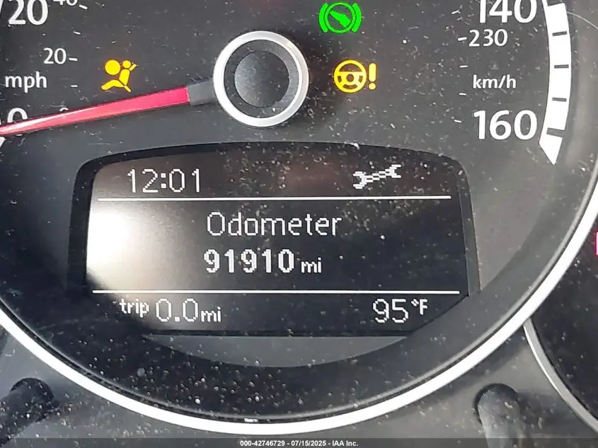 2015 VOLKSWAGEN BEETLE 1.8T CLASSIC