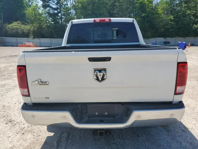 2016 RAM 1500 SLT  