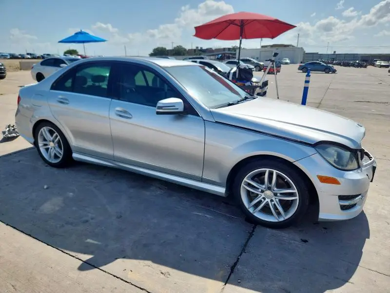 2013 MERCEDES-BENZ C 250  